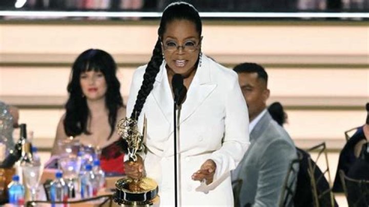 
2022 Emmys: Oprah Winfrey Wows With Inspiring Message About the Importance of Resilience and Dreams 