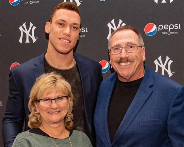 Aaron Judge Parents Archives - Celebrities: Wiki, Age, Height, Net Worth, Relationship