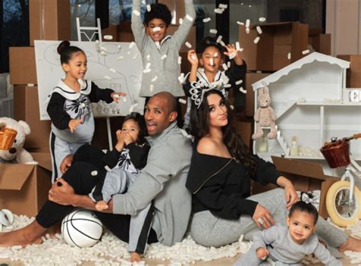 ABC: Is Cecilia Vega Pregnant? Husband Baby and Family