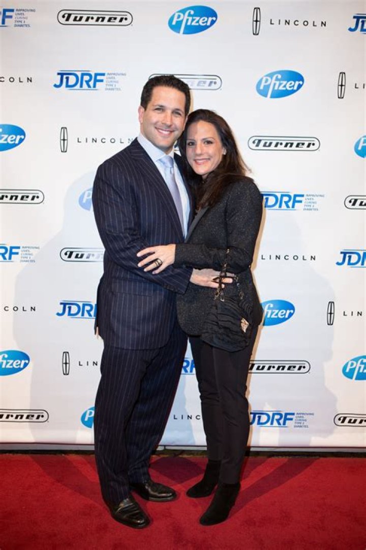 Adam Schefter Age, Wiki, Biography, Wife, Children, Salary, Net Worth, Parents