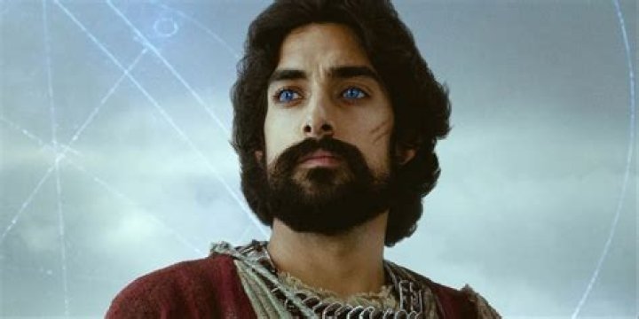 Aladdin Star Breaks Silence On Ezra Bridger Rumors