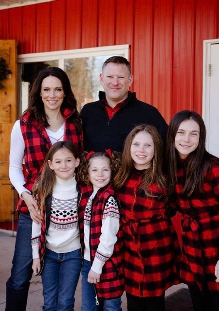 Alesha Dixon family, husband, ex-husband, children, parents, siblings