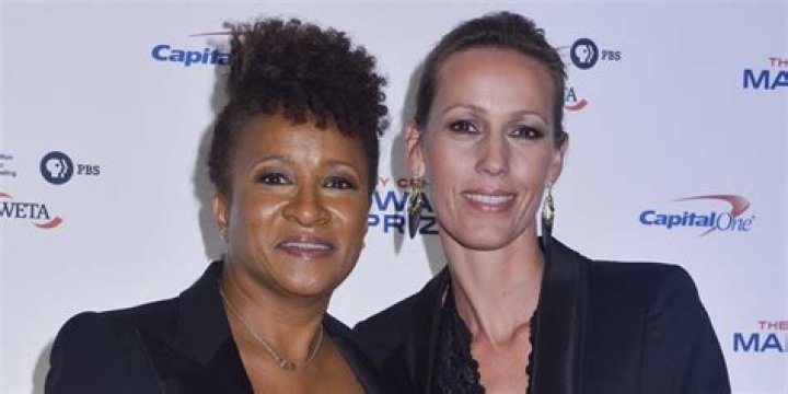 
Alex Sykes: Wanda Sykes wife’s Bio: Twins, Net Worth, Family, Wiki, Kids 