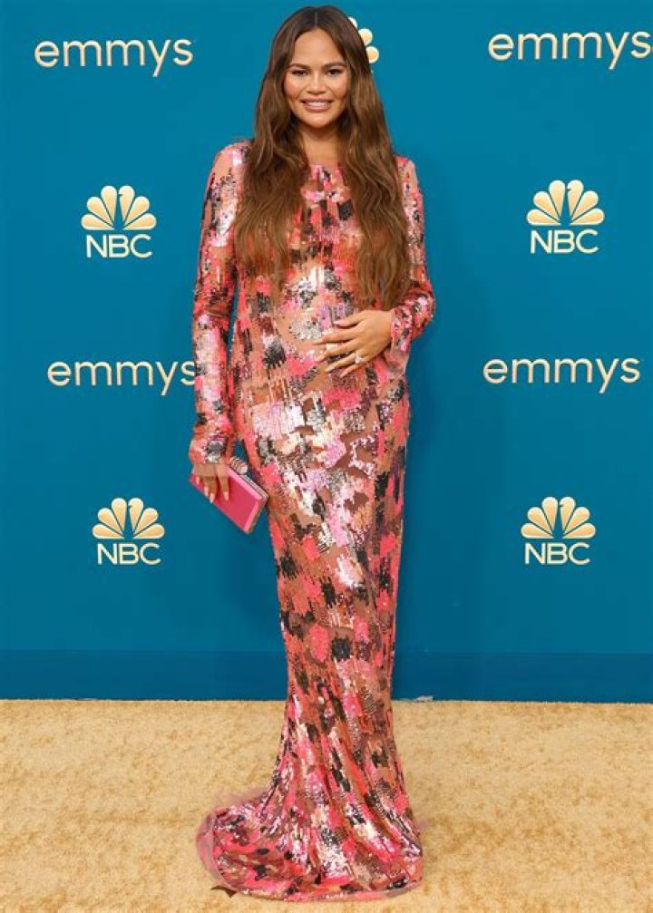 Alison Roman’s Column In The New York Times Ends Following Chrissy Teigen Comments