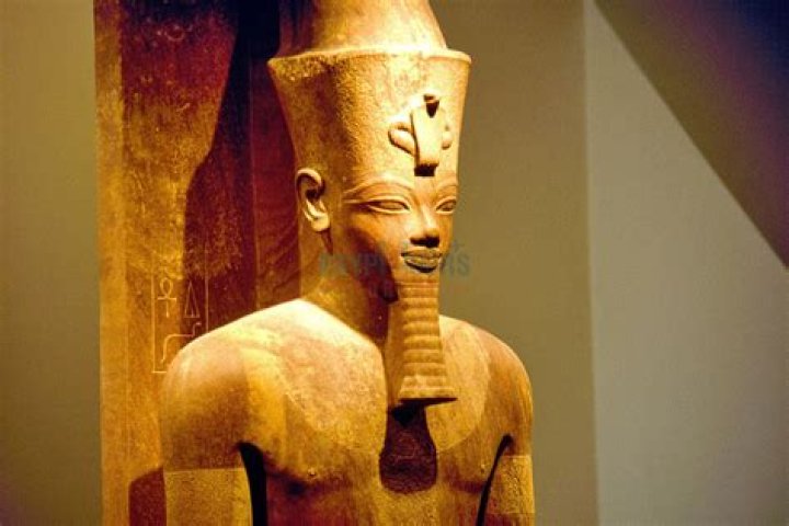 Amenhotep III Biography - Facts, Childhood, Family Life & Achievements
