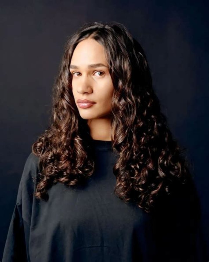 Amil Kahala Whitehead Height, Weight, Net Worth, Age, Birthday, Wikipedia, Who, Nationality, Biography