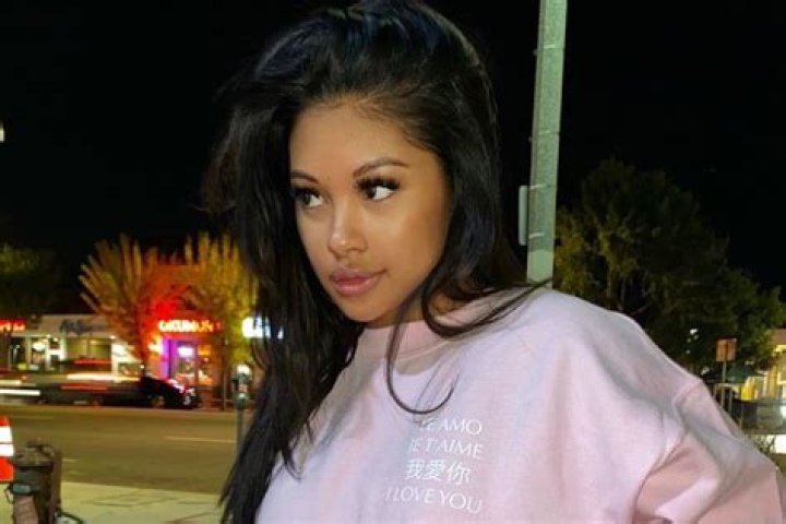 Ammika Harris Poses In Black Lingerie And Impresses Fans