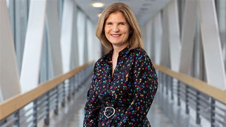 Dr. Amy Halverson, MD – Chicago, IL