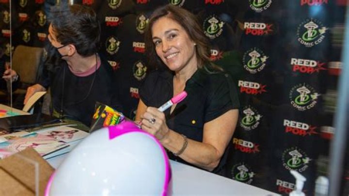 Amy Jo Johnson debunks rumors, reveals why she didn’t appear in ‘Power Rangers’ reunion