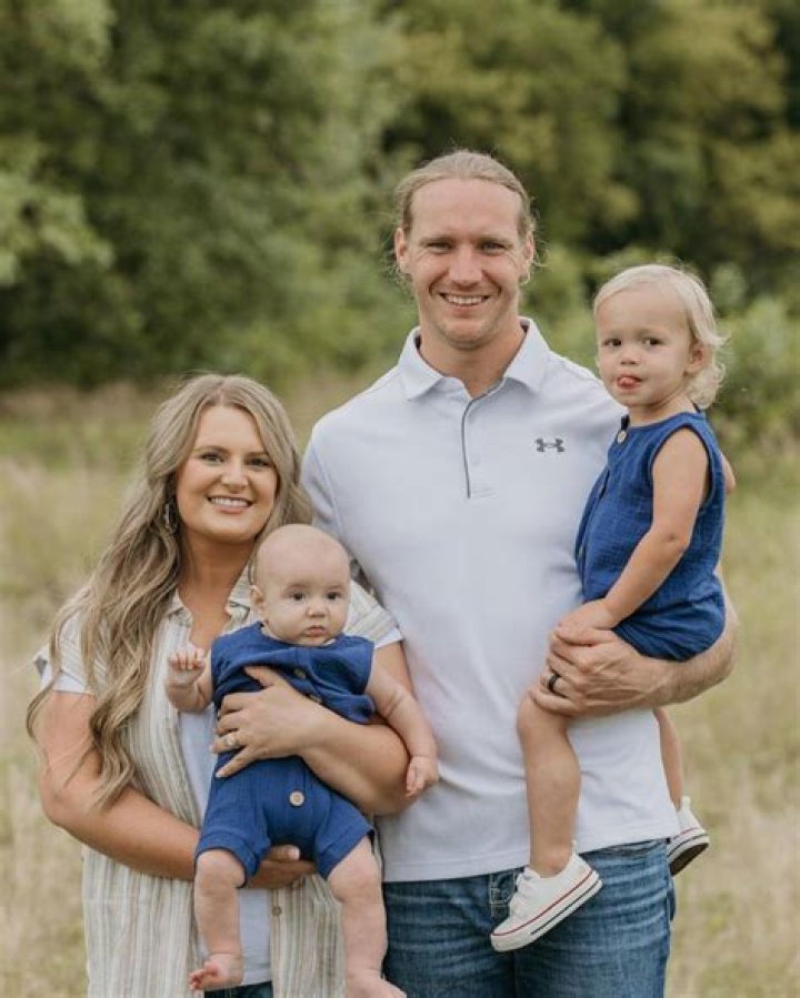 Andrew Van Ginkel family, wife, children, parents, siblings