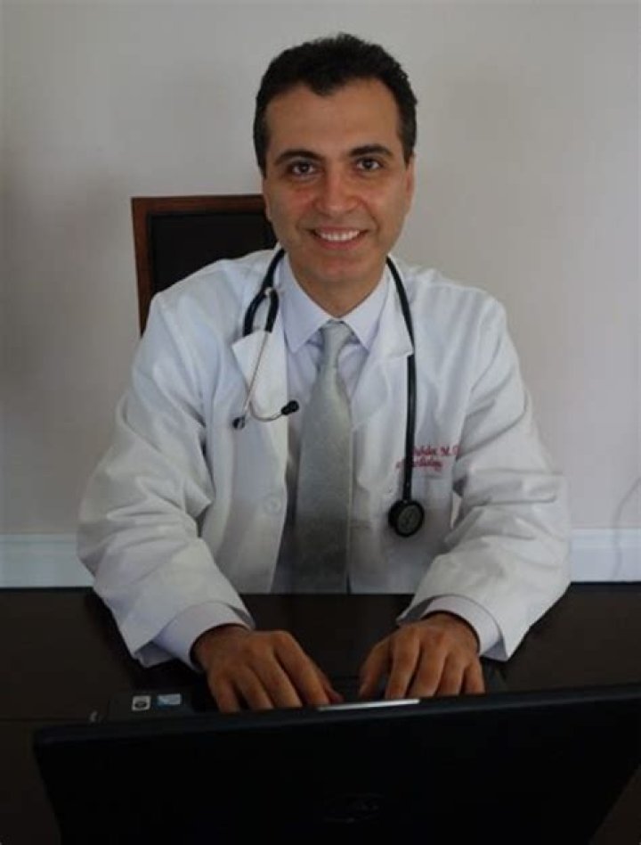 Dr. Arash Vahdat, MD – Tarzana, CA