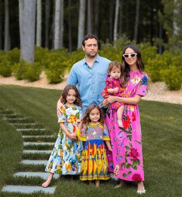 Arielle Charnas Wiki, Age, Husband, Kids, Parents, Family, Net Worth, Height and Instagram