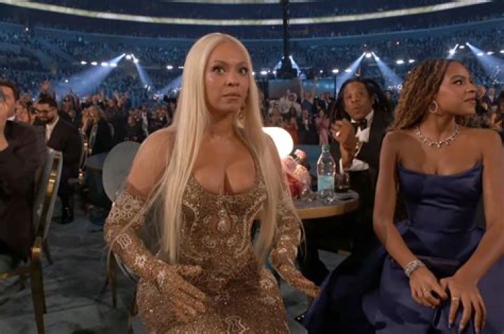 Ashanti Is Raising The Bar With New Video As Fans Applaud Her For Staying Fresh Like Beyoncé And Rihanna