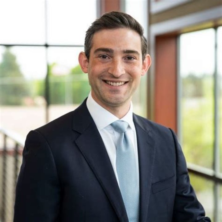 Dr. Assaf Holtzman, MD – Manhasset, NY