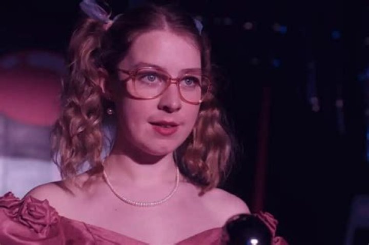 Beccy Henderson Height, Weight, Net Worth, Age, Birthday, Wikipedia, Who, Nationality, Biography