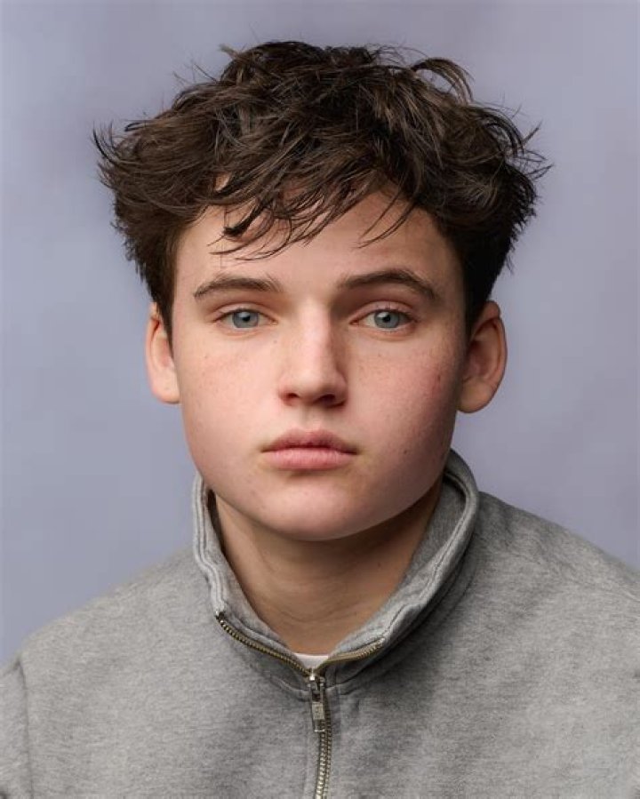Benjamin Evan Ainsworth Height, Weight, Net Worth, Age, Wiki, Who, Instagram, Biography