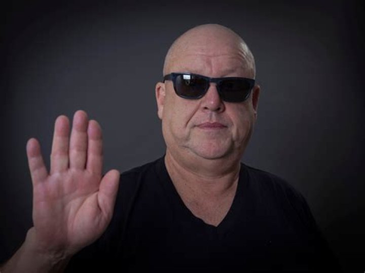 Black Francis Biography - Childhood, Life Achievements & Timeline