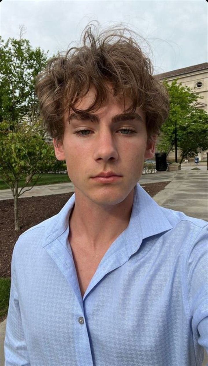 Brady Hepner Age, Birthday, Girlfriend, Height & More