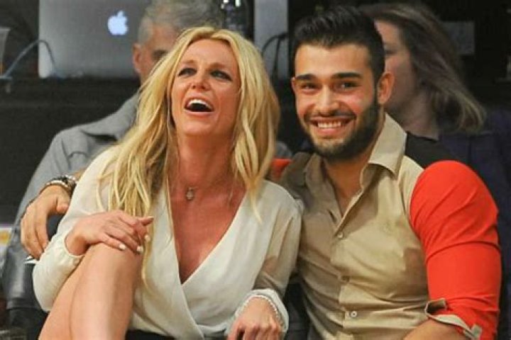 Britney Spears’ Family Bans Her From Marrying BF Sam Asghari, Dad Jamie Thinks He’s Just After Her Fortune