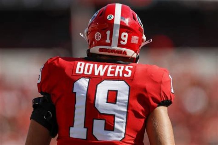 Brock Bowers Parents, Age, Date Of Birth, Family, Number, Wikipedia, Jersey, Speed, NFL Draft, Weight
