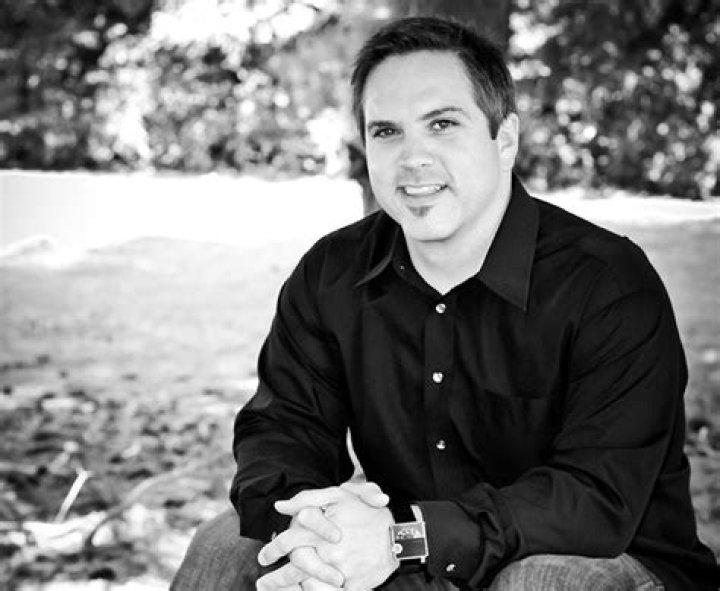 Byron Yawn Pastor Wiki, Wife, Divorce, Net Worth, Height, Age & More