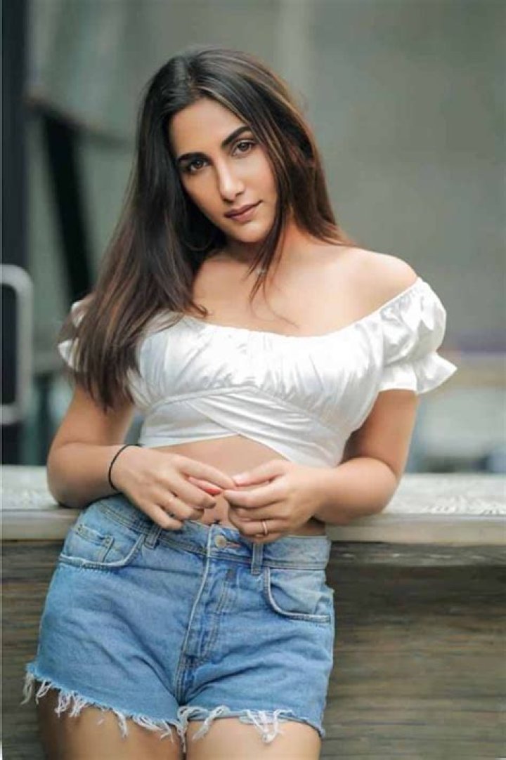 Cassandra Clare net worth, age, height, husband, boyfriend, kids, biography, wiki