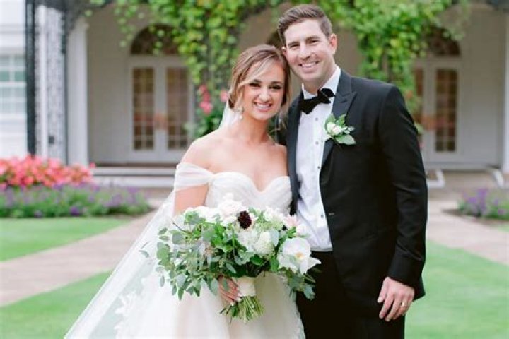 Celina Pompeani Bio, Wiki, Age, Height, Father, Engaged, Wedding, Salary and Net Worth