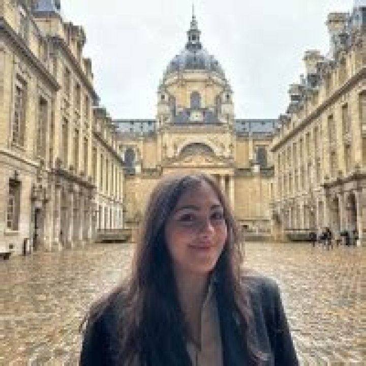 Therapist Celine Khalife Wiki, Age, Religion, Parents, Boyfriend & More