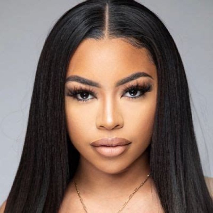 Chandler Alexis - Bio, Facts, Family of YouTube Prankster, Beauty & Fashion Vlogger