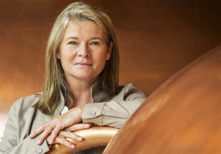 Charlene De Carvalho-Heineken Biography - Facts, Childhood, Family Life & Achievements