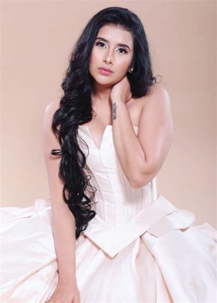 Charu Asopa Height, Weight, Net Worth, Age, Birthday, Wikipedia, Who, Instagram, Biography