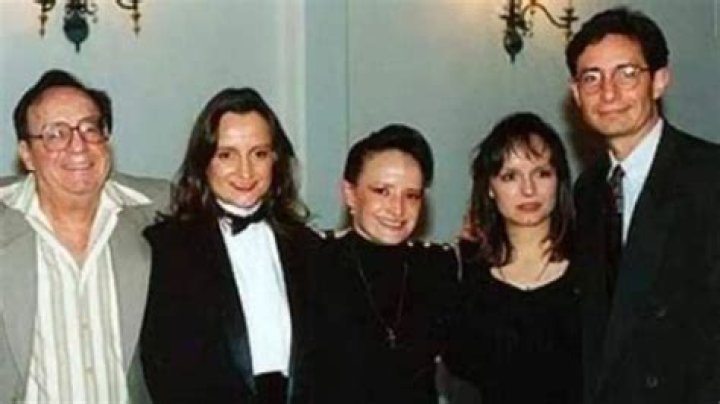 Chespirito (Roberto Gomez Bolanos)’s Net Worth, Biography, Career, Awards, Fact and Life Story