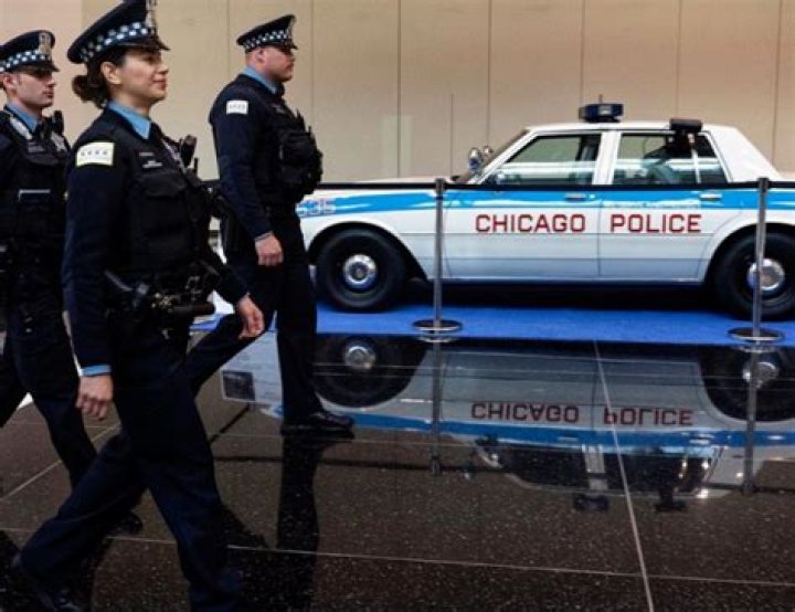 Chicago Police Officer Edwin Espinoza Dies In a Car Accident