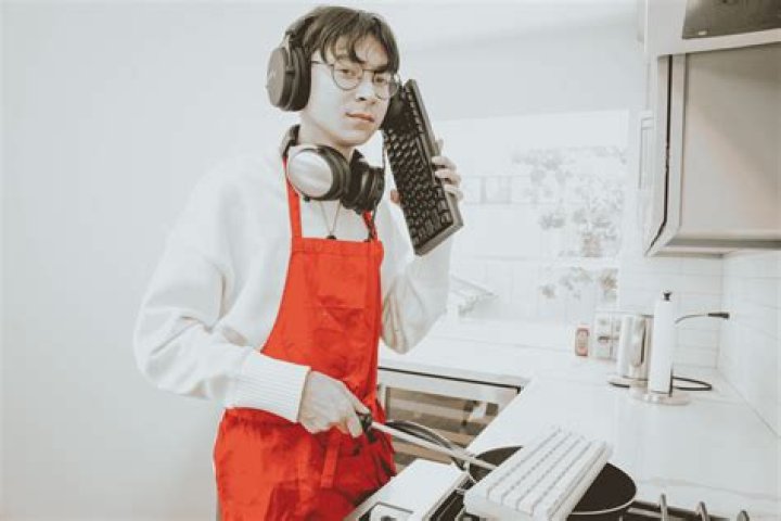 Chris Pontius’s Net Worth, Age, Height, Weight, Wife, Kids, Bio-Wiki