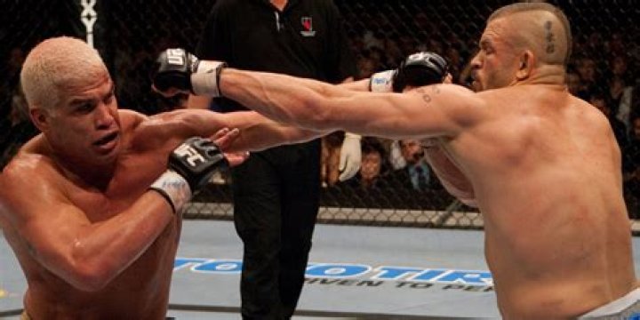 Chuck Liddell vs Tito Ortiz: Age, Height, Body Measurements Compared