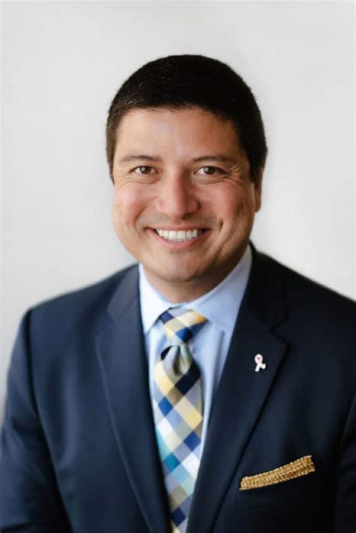 Dr. Clark Schierle, MD – Chicago, IL