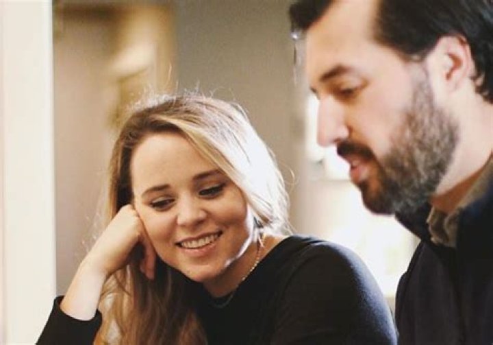 Counting On – Jinger Duggar & Jeremy Vuolo Pack On The PDA In New Instagram Post About One Of Her Favorite Stories
