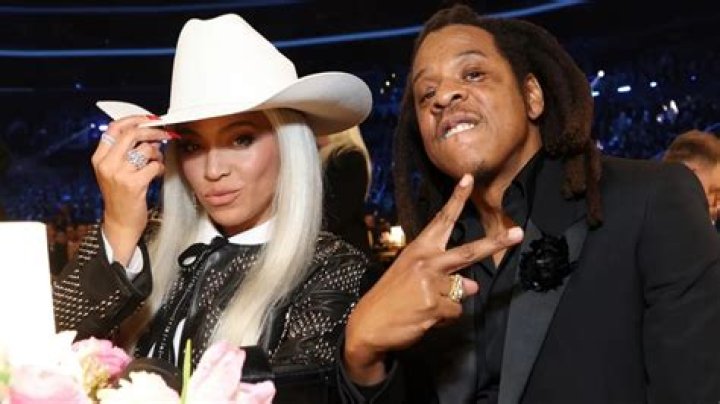 Dame Dash Says He’s Still ‘Salty’ Over Jay-Z Supposedly ‘Doing Him Dirty’