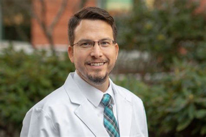 Dr. Daniel Mendez, MD – Liverpool, NY