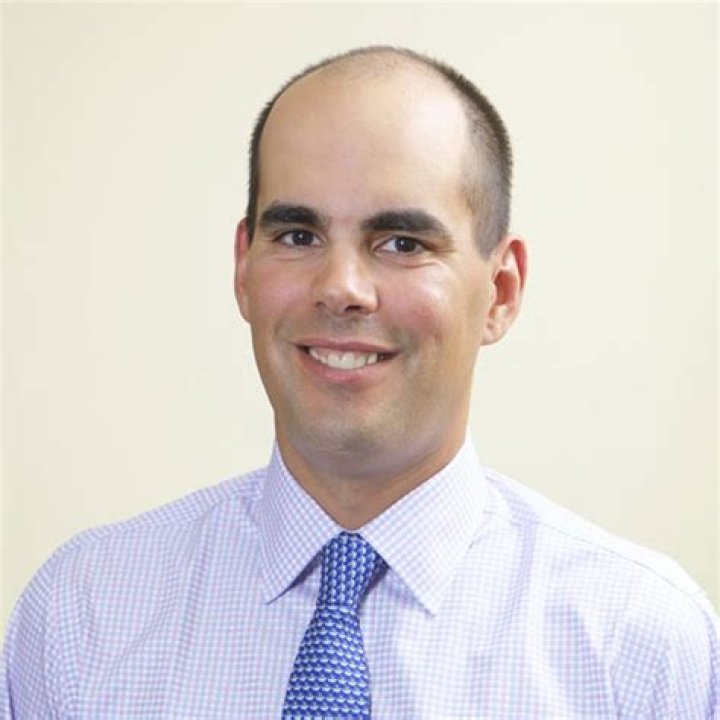 Dr. Daniel Peraza, MD – Claremont, NH