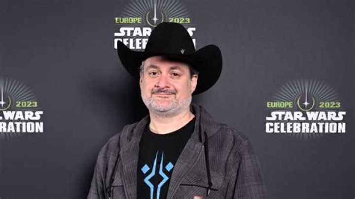 Dave Filoni cameos in ‘The Mandalorian’ season finale and doesn’t even bother to remove his cowboy hat
