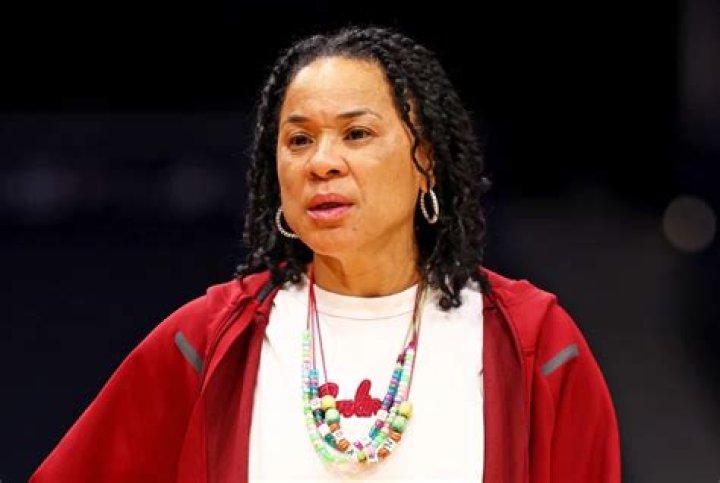 Dawn Staley Biography: Net Worth, Age, Children, Wikipedia, Height, Husband