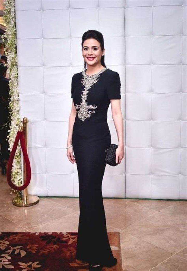 Dawn Zulueta Height, Weight, Net Worth, Age, Birthday, Wikipedia, Who, Instagram, Biography