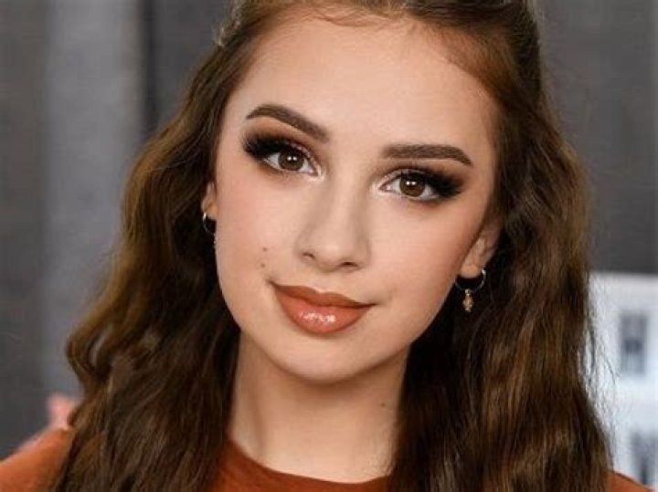 Denitslava Biography, Wikipedia, Age, Boyfriend, Accent, Makeup, Real Name, and Net Worth