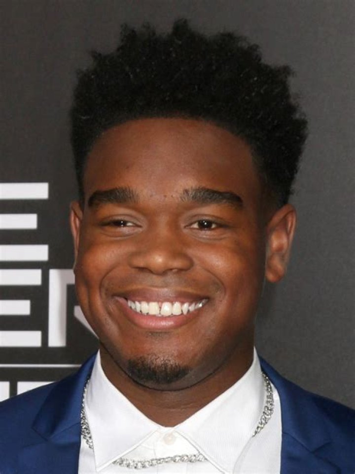 Dexter Darden Wiki, Girlfriend, Fiancee, Age & Height