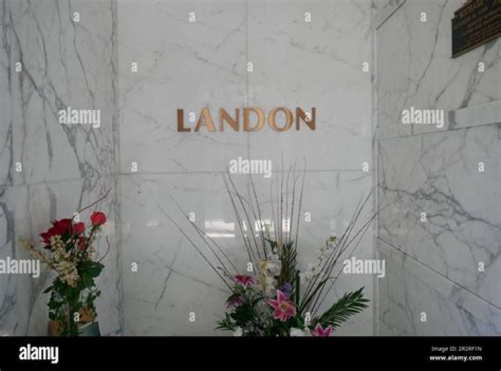 Did Pernell Roberts Attend Michael Landon’S Funeral? – Celebrity