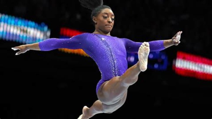 Did they actually do gymnastics in Make It or Break It? – Celebrity