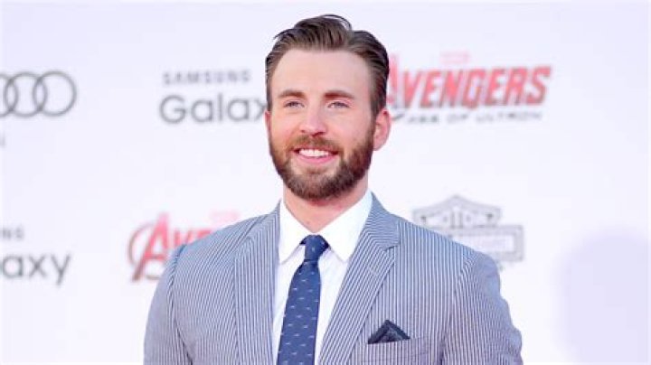Does Chris Evans have a girlfriend? His full dating and relationship timeline