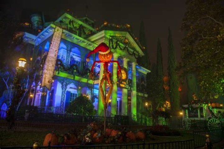 Does Walt Disney World do Haunted Mansion Holiday? – Celebrity