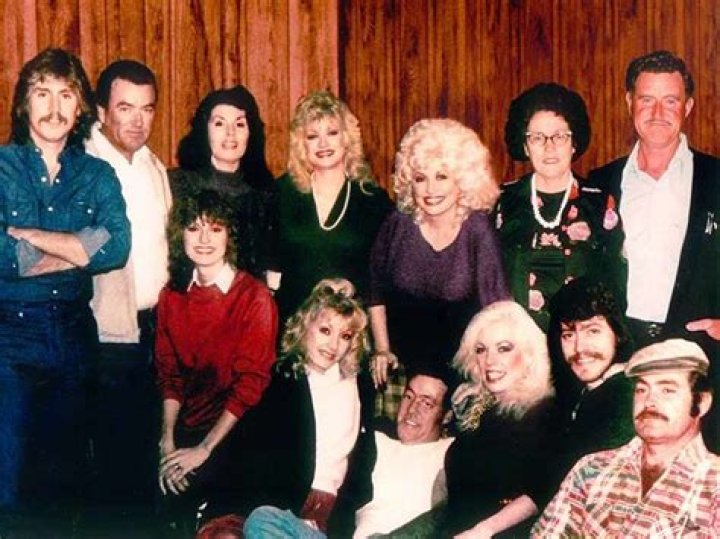 Dolly Parton siblings oldest to youngest in order